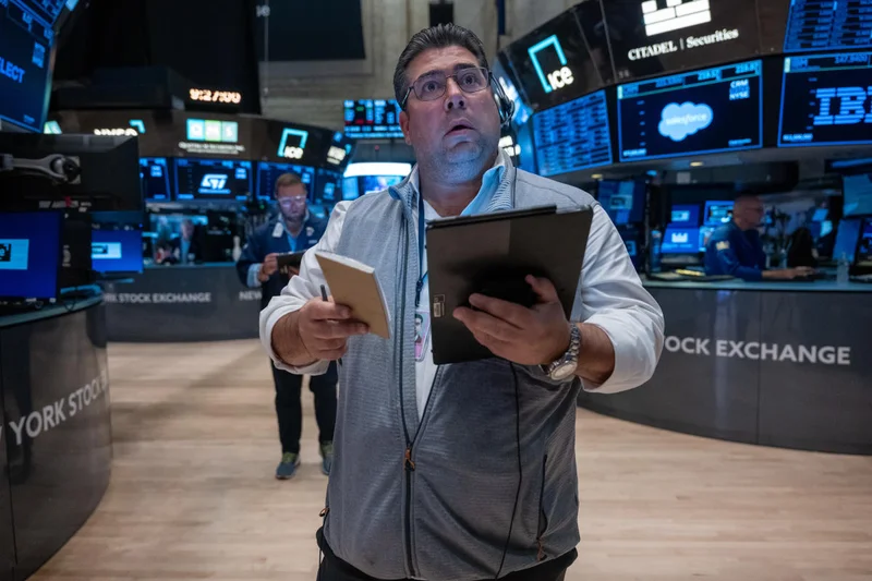 Why Futures Rose After Outage: The Numbers Lie - Investors Rejoice